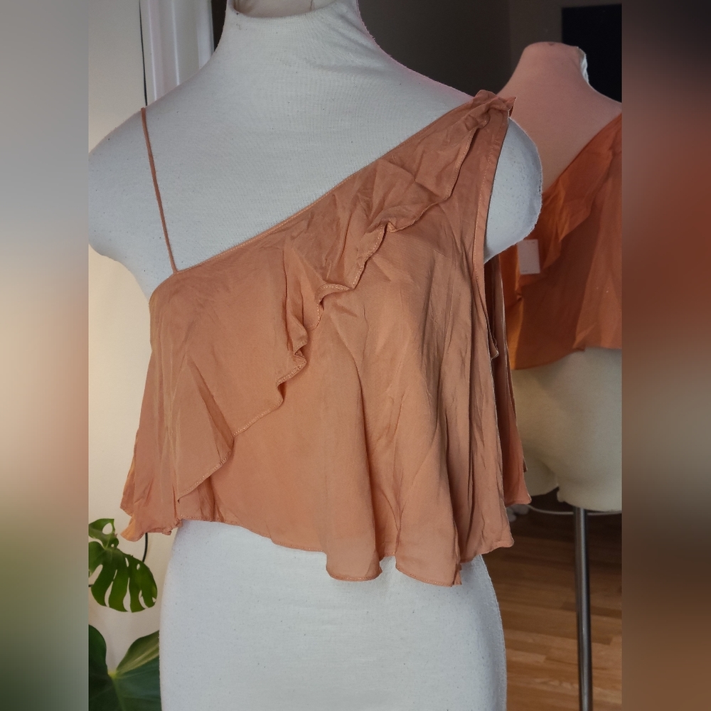 urban outfitters peach top